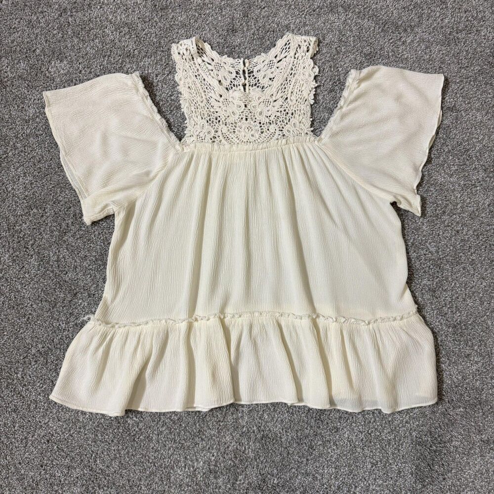 Gimmick Shirt Womens Medium Ivory Lace Crochet Boho Peplum Flutter Ruffle Hem